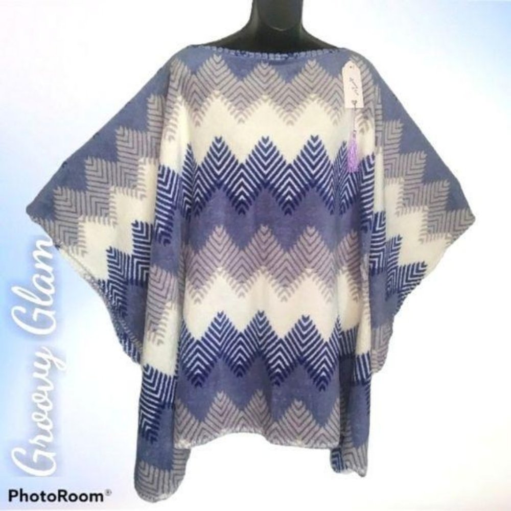 GROOVY GLAM Blue ZigZag Handmade Plush Poncho